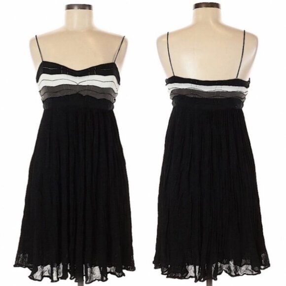 IISLI Black White Mini Dress Size Medium Sweetheart Neck A-Line Minimal Flare M - Picture 9 of 9